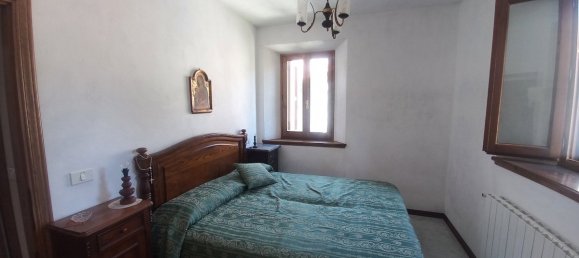 4 bedrooms Villa in Sillano Giuncugnano, Italy No. 177278 13