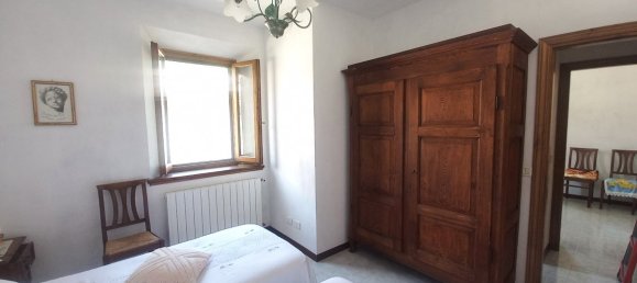 4 bedrooms Villa in Sillano Giuncugnano, Italy No. 177278 8