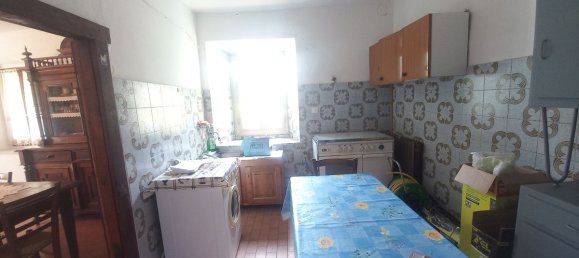 4 bedrooms Villa in Sillano Giuncugnano, Italy No. 177278 4