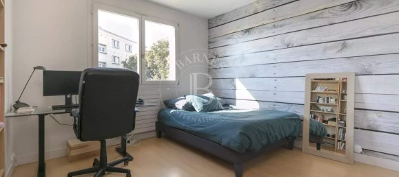 Дом с 5 спальнями в Сюрен, Франция № 105666 7