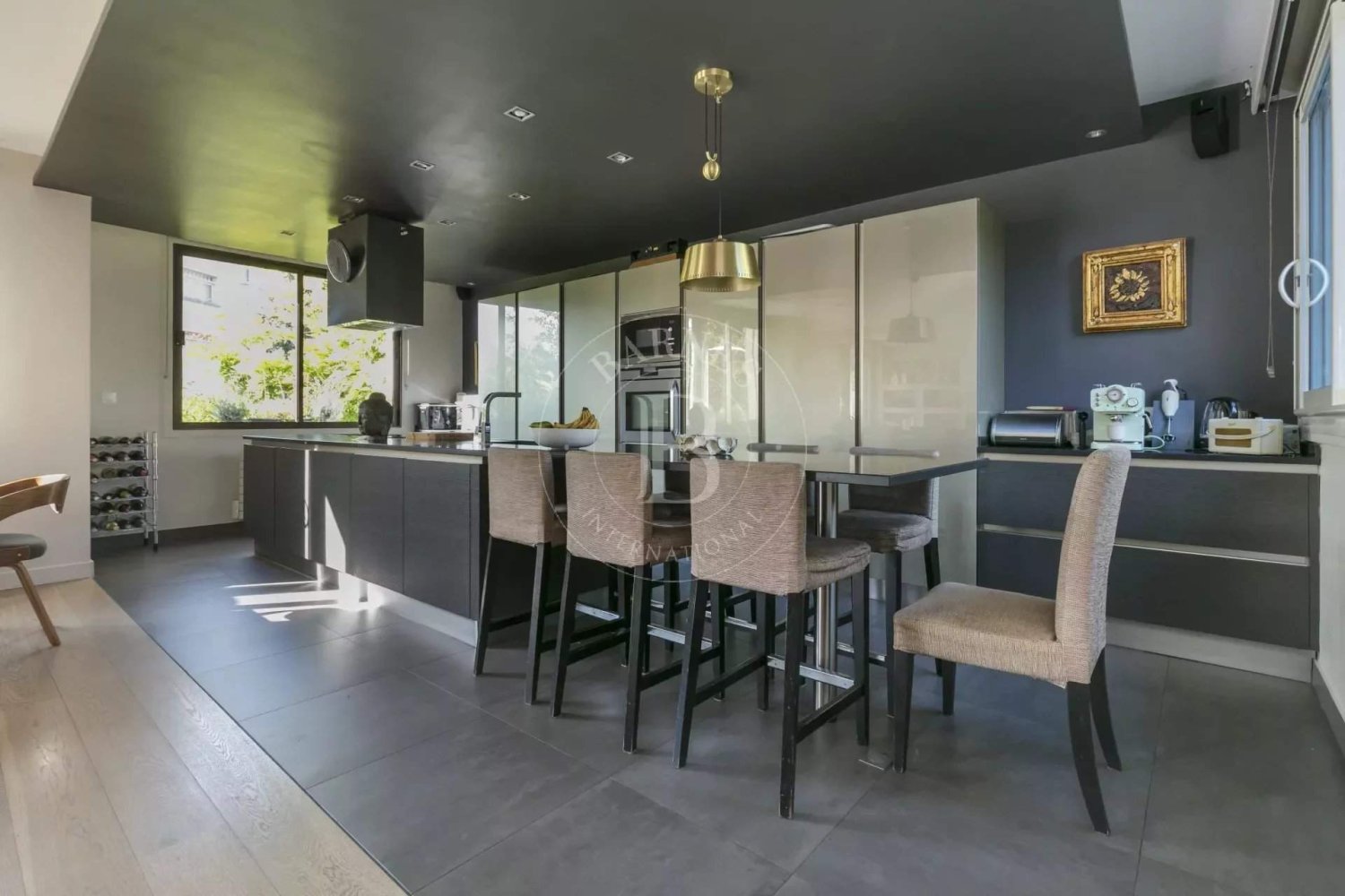 Дом с 5 спальнями в Сюрен, Франция № 105666