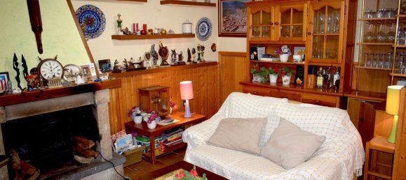 3 bedrooms House in Huesca, Spain No. 137246 13