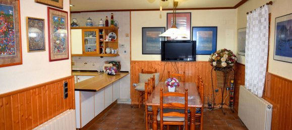 3 bedrooms House in Huesca, Spain No. 137246 11