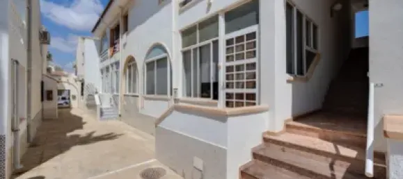 Бунгало с 1 спальней в Торревьеха, Испания № 136064 18