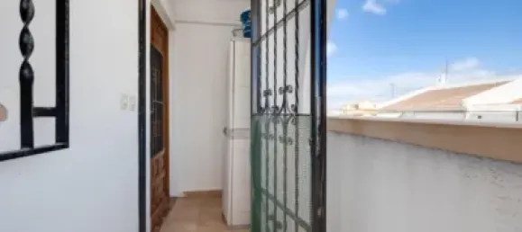 Бунгало с 1 спальней в Торревьеха, Испания № 136064 16