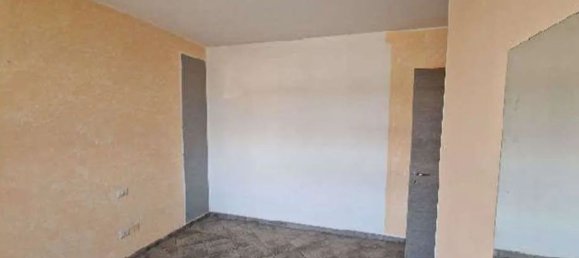 3-salle Appartement à Chignolo Po, Italy No. 180239 10