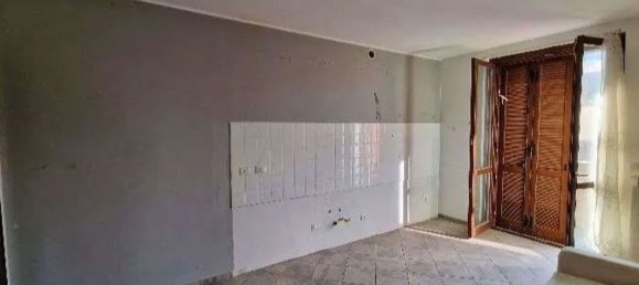 3-salle Appartement à Chignolo Po, Italy No. 180239 6