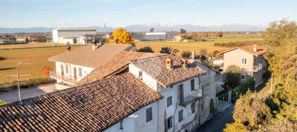 5 rooms House in Narzole, Italy No. 165304 7