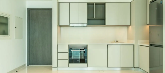 Studio in Dubai, UAE No. 21386 3