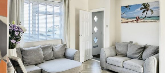 3 bedrooms House in Sheerness, United Kingdom No. 10921 4