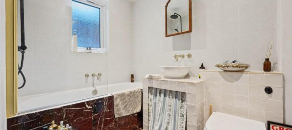 1 bedroom Apartment in London, United Kingdom No. 12555 2