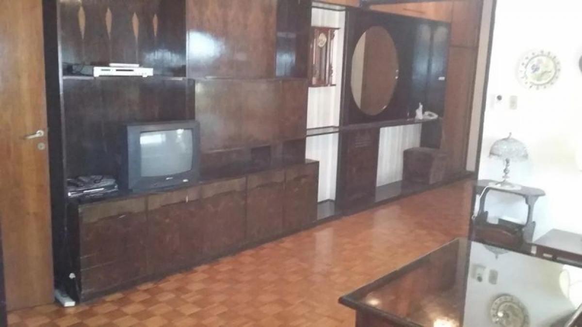 3 bedrooms Apartment in Buenos Aires, Argentina No. 102040