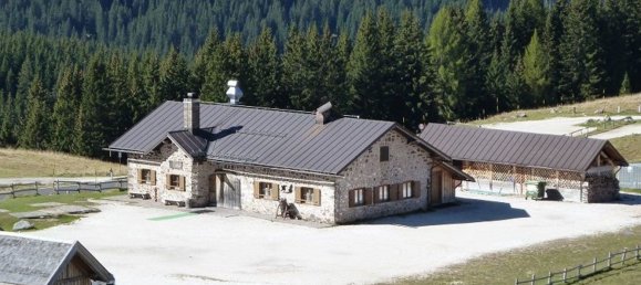 Terreno em Primiero San Martino di Castrozza, Italy 1700 m² N.º 300068 9
