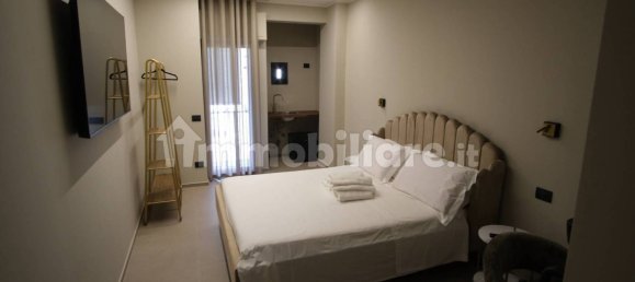 3 bedrooms Apartment in Bari, Italy No. 278686 7