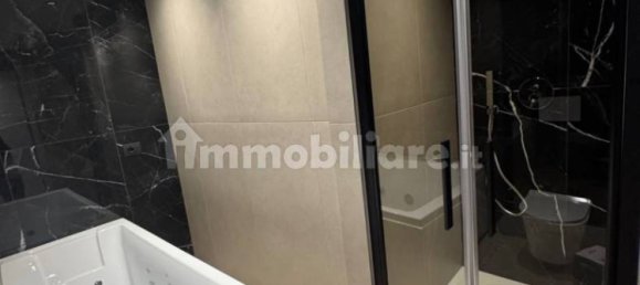 3 bedrooms Apartment in Bari, Italy No. 278686 3