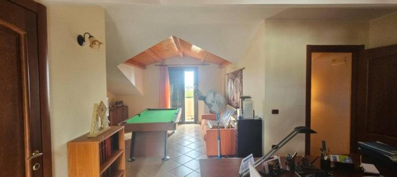 Вилла с 8 комнатами в Беневенто, Италия № 115196 12