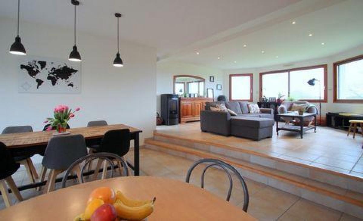 5 bedrooms House in Lannilis, France No. 10232