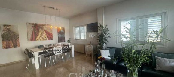 Apartamento de 4 dormitorios en Nicosia, Cyprus No. 21255 8