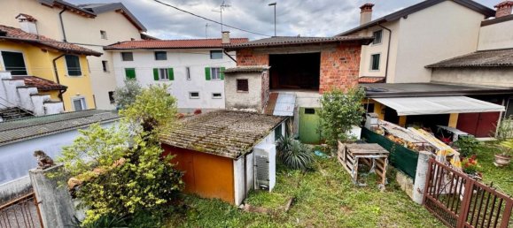 6 bedrooms House in Udine, Italy No. 326649 5