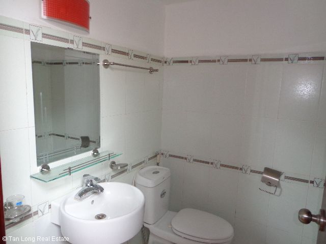 2 bedrooms Apartment in Tay Ho, Vietnam No. 5832