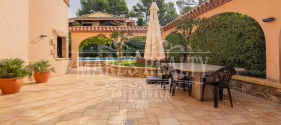 Вилла с 6 спальнями в Льорет-де-Мар, Испания № 11298 18