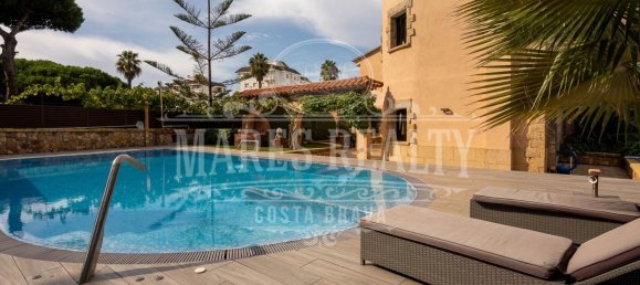 Вилла с 6 спальнями в Льорет-де-Мар, Испания № 11298 15