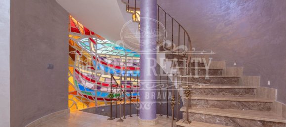 Вилла с 6 спальнями в Льорет-де-Мар, Испания № 11298 2