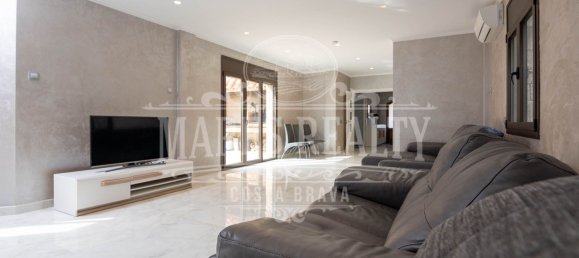 Вилла с 6 спальнями в Льорет-де-Мар, Испания № 11298 8