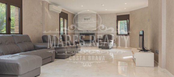 Вилла с 6 спальнями в Льорет-де-Мар, Испания № 11298 7