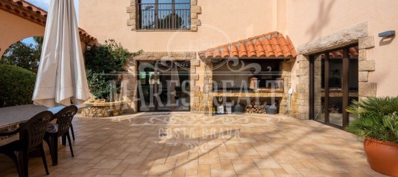 Вилла с 6 спальнями в Льорет-де-Мар, Испания № 11298 19