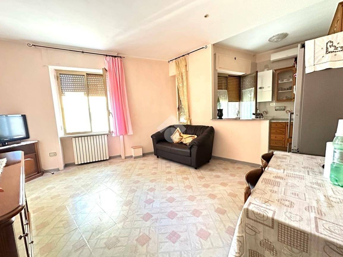 Apartamento de 2 dormitorios en Foggia, Italy No. 41111