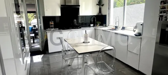 3 chambres Maison à Bonneuil-sur-Marne, France No. 318965 2