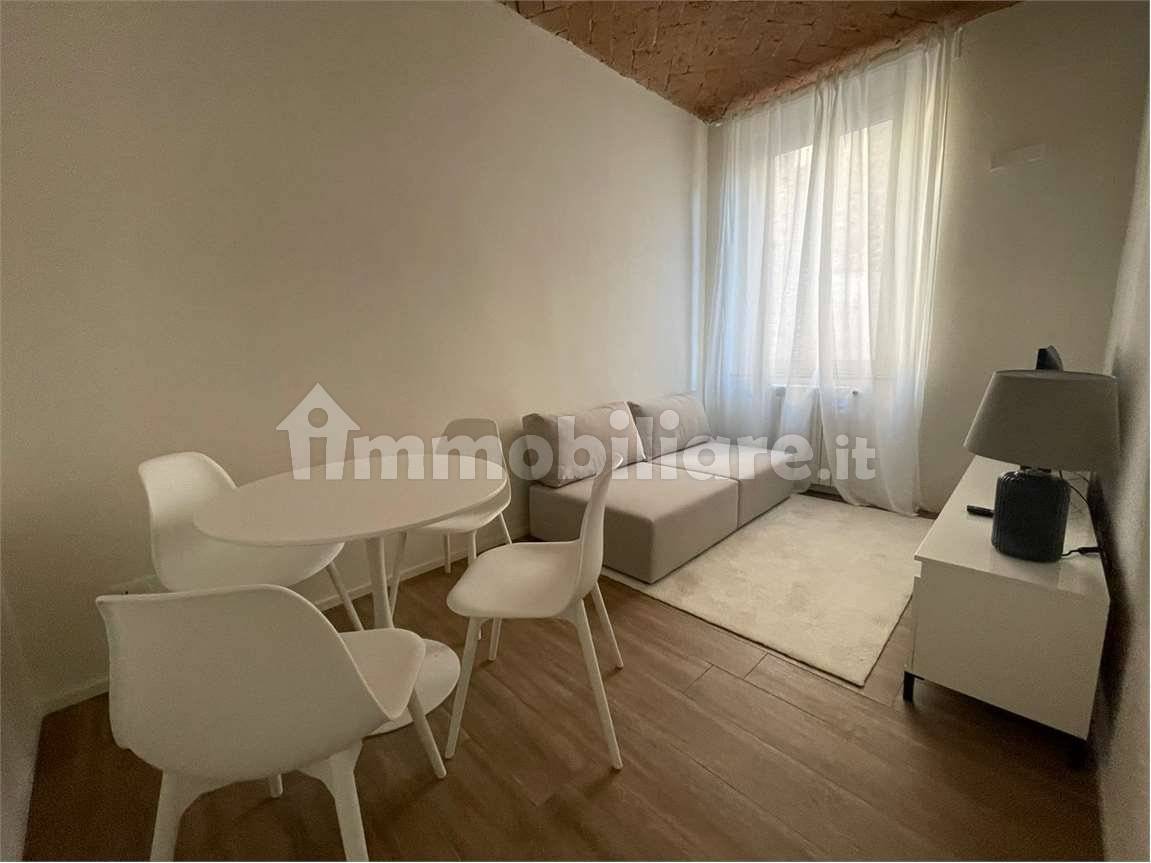 1 bedroom Apartment in Modena, Italy No. 24989