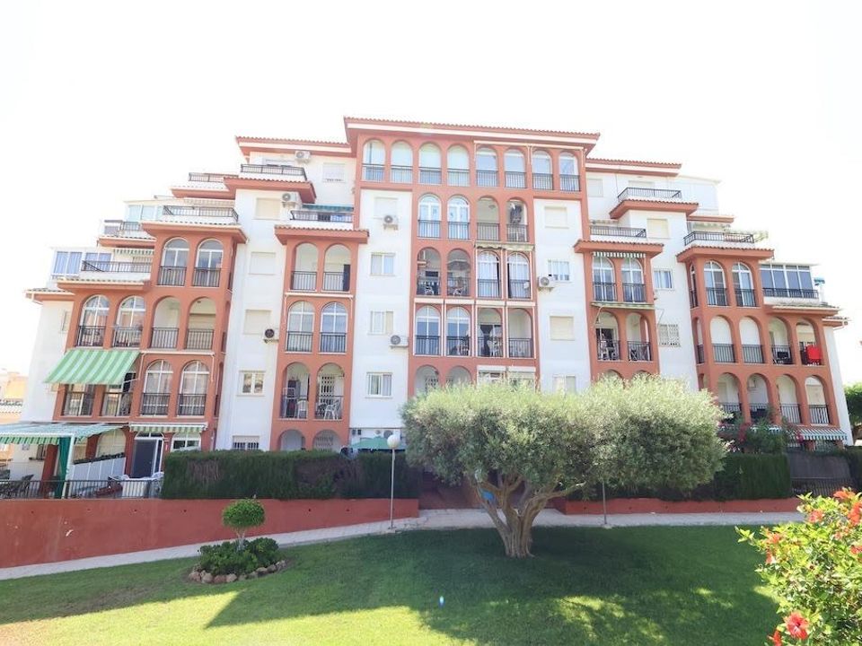 2 غرف نوم شقة في Torrevieja, Spain رقم 220193