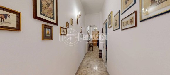 Apartamento T3 em Bari, Italy N.º 262797 19