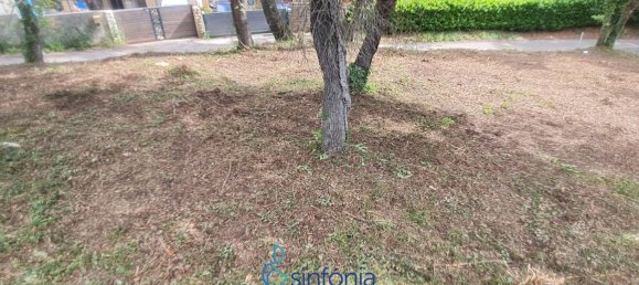 Terrain à Uzès, France 1500m² No. 100029 6