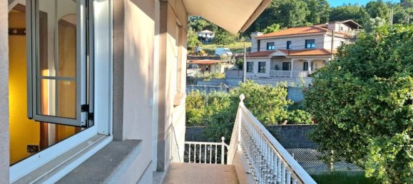 5 bedrooms House in Vigo, Spain No. 190349 5