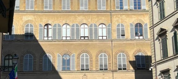 6 rooms Apartment in Florence, Italy No. 238774 9