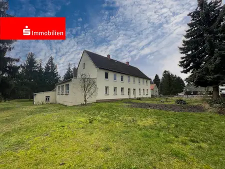 Adosado de 12 habitaciónes en Sommerda, Germany No. 141586