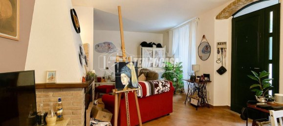 3 bedrooms House in Massa, Italy No. 277204 4