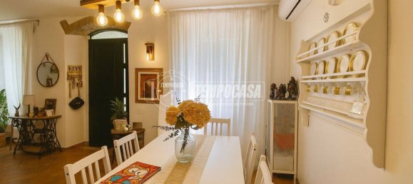 3 bedrooms House in Massa, Italy No. 277204 2