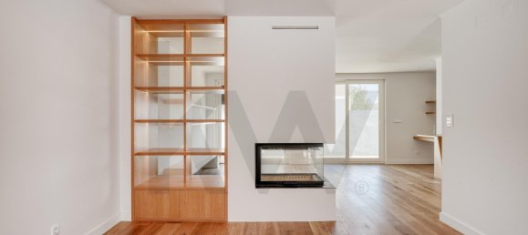 4 bedrooms Townhouse in Lisbon, Portugal No. 98886 3