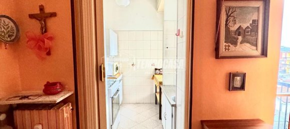 4-salle Appartement à Savigliano, Italy No. 26058 9