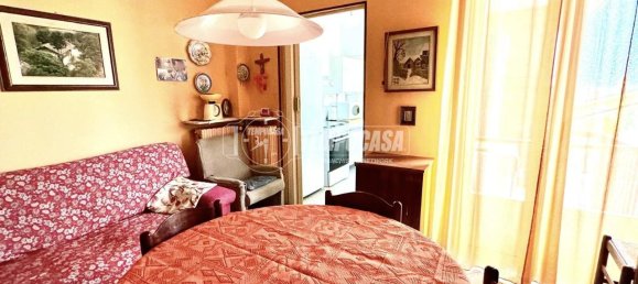 4-salle Appartement à Savigliano, Italy No. 26058 8