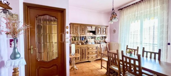 4-salle Appartement à Savigliano, Italy No. 26058 6