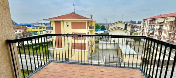 4-salle Appartement à Savigliano, Italy No. 26058 25
