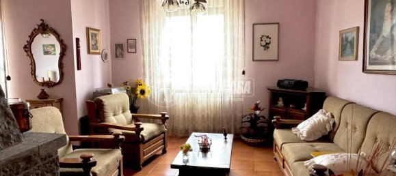 4-salle Appartement à Savigliano, Italy No. 26058 2