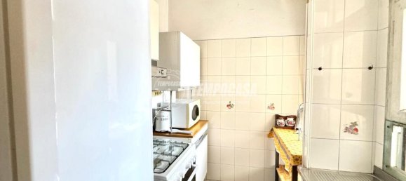 4-salle Appartement à Savigliano, Italy No. 26058 11