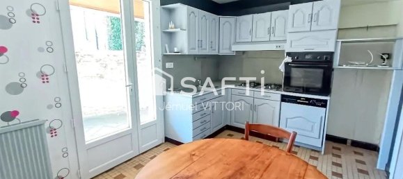 4 Schlafzimmer Haus in Mayenne, France, Nr. 291536 3