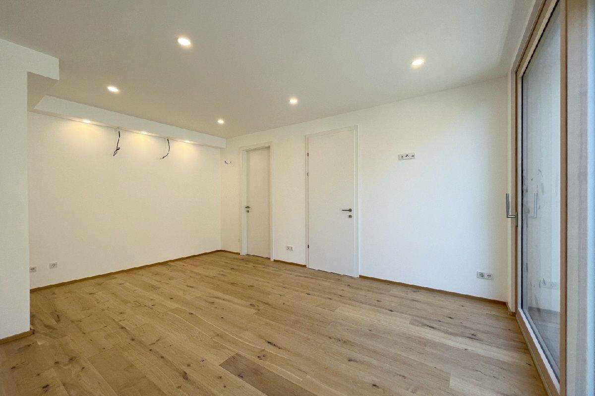 3-salle Appartement à Perchtoldsdorf, Austria No. 135731